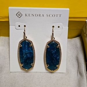 New Kendra Scott Elle Earrings in Gold